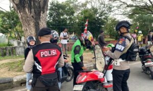 Edukasi dan Teguran Persuasif Warnai Operasi Patuh di Timur Bundaran GMS, Lombok Barat