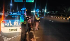 Patroli Malam di Bypass BIL, Satlantas Lombok Barat Cegah Balap Liar dan Kejahatan