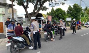 Puluhan Pelanggar Terjaring di Bypass Bil 2, Polres Lombok Barat Gelar Operasi Patuh Rinjani 2025