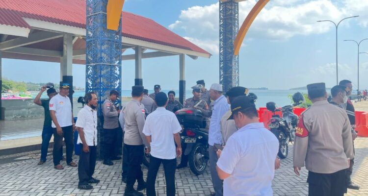 Patroli Gabungan Forkopincam Sekotong Wujudkan Sinergi Jaga Kamtibmas