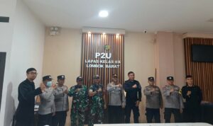 Polsek dan TNI Gelar Patroli Gabungan Jaga Kamtibmas di Kecamatan Kuripan