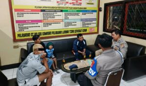 Kru Kapal KMP Parama Kalyani Sigap Selamatkan Penumpang Jatuh ke Laut di Lombok Barat