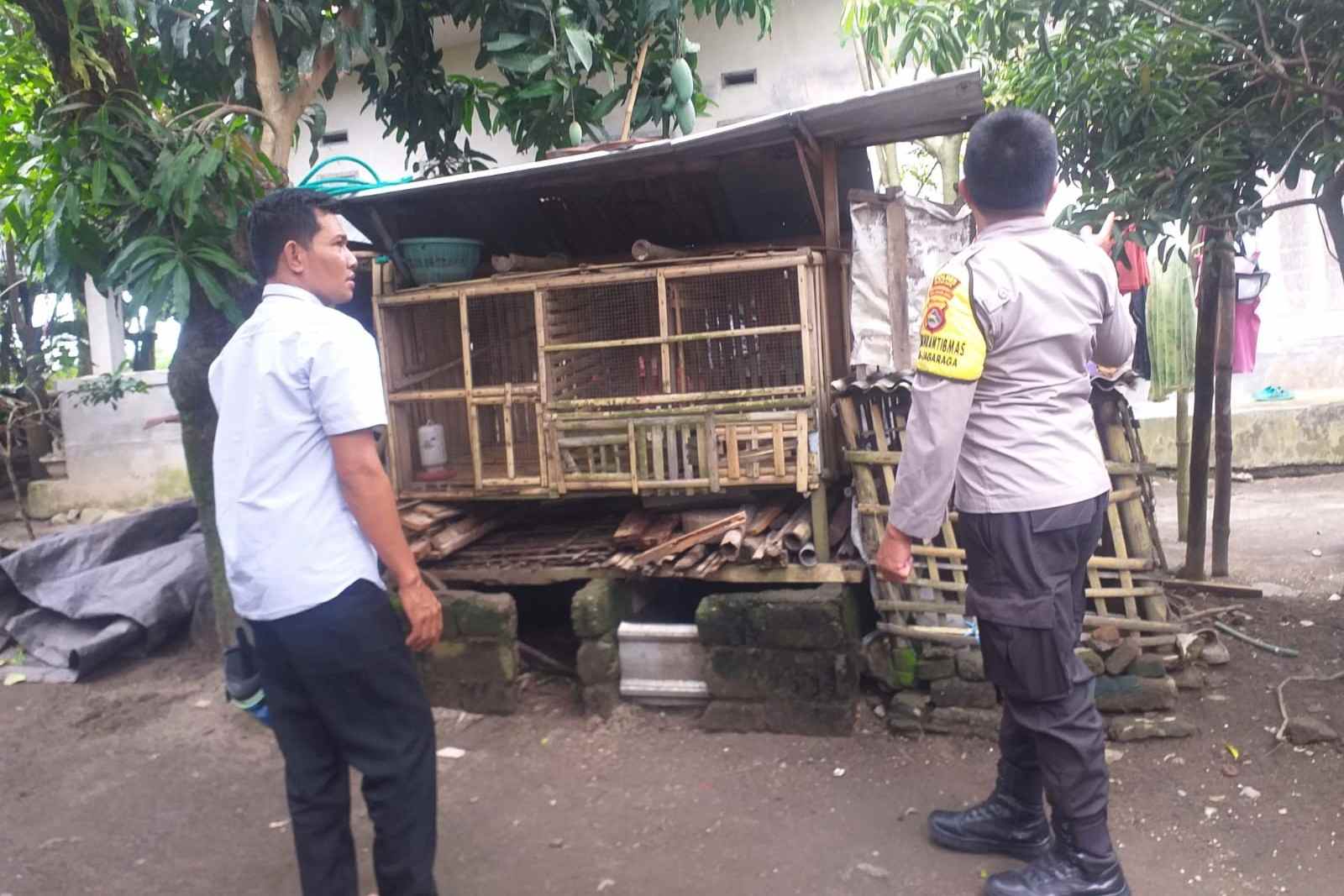 Motivasi Bhabinkamtibmas, Warga Nekat Bangun Kandang Ayam di Pekarangan