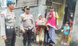 Model Kemanusiaan: Polsek Kediri Donasikan Telur 132 Minggu