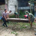 Aksi Polisi, Mahasiswa KKN, dan Warga Sekotong Jaga Lingkungan