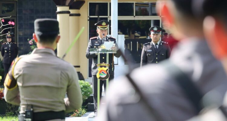 Upacara Hari Ibu ke-97 di Mako Polres Lombok Barat
